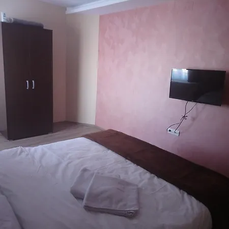 Hostel Prenociste Hrast